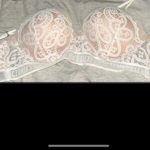 Victoria Secret pushup bra